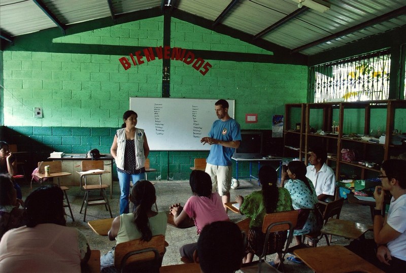 O044-2011 - Guatemala i El Salvador