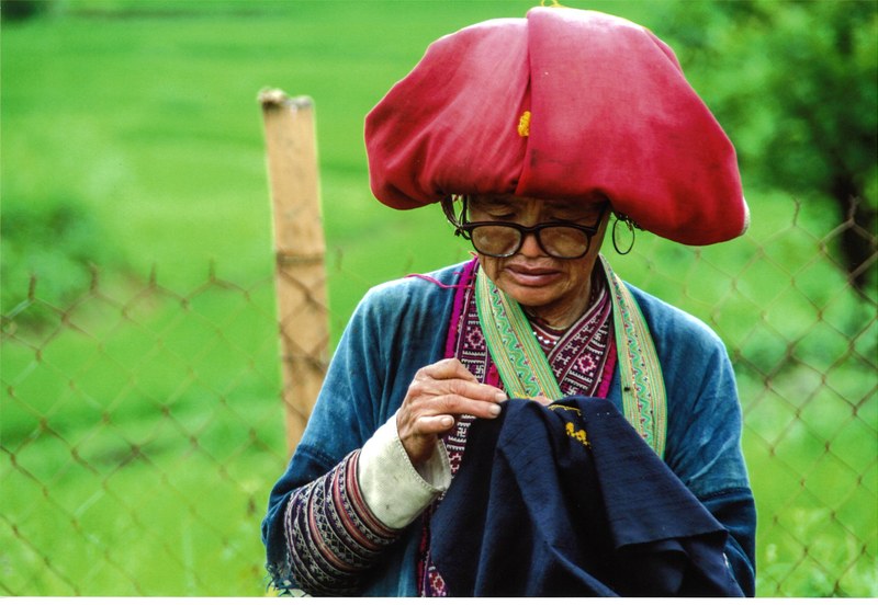 RealitatMenció_Costures de la ètnia Dao-Dao.JPG