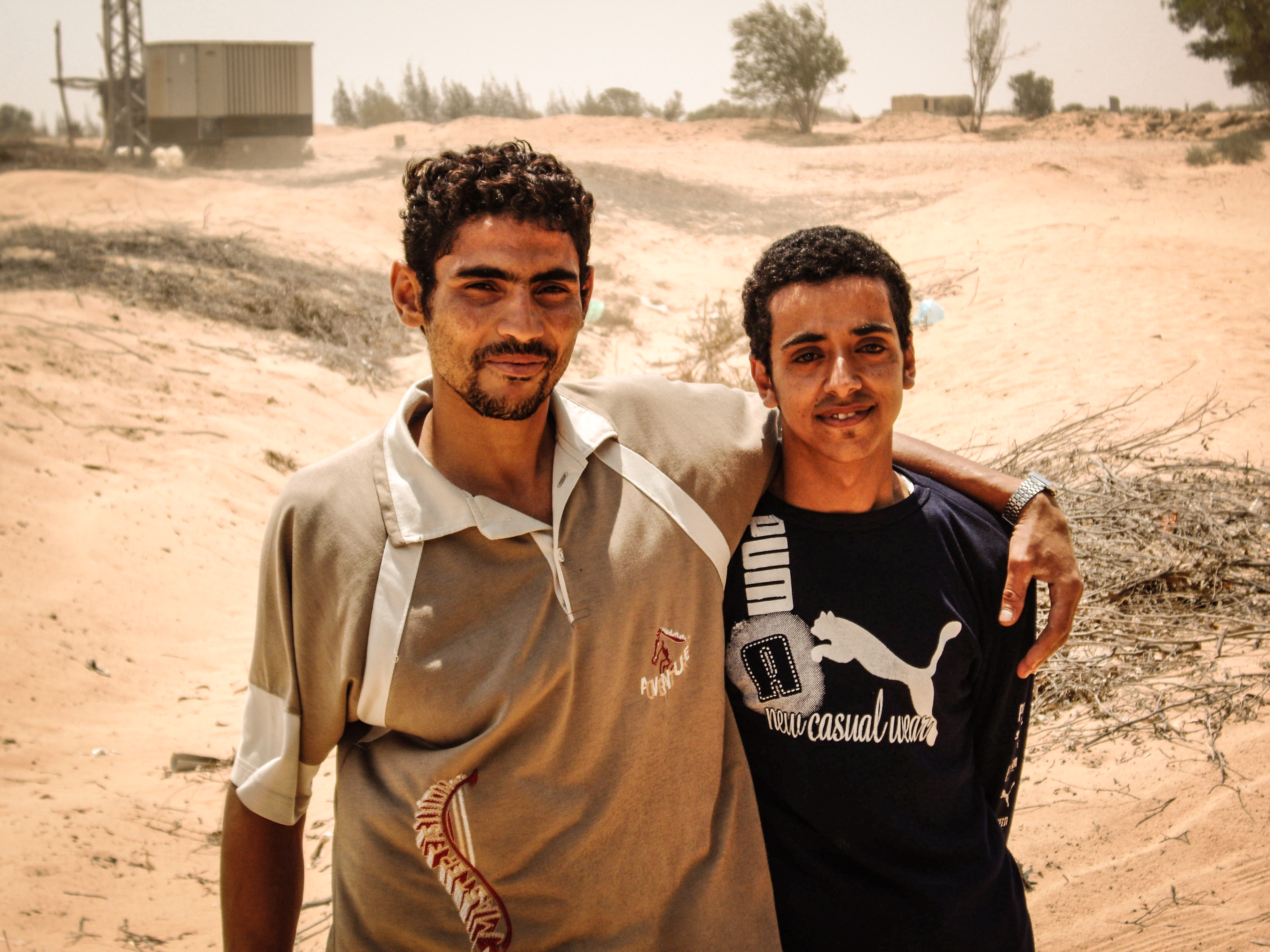 P016 Trabajadores del desierto