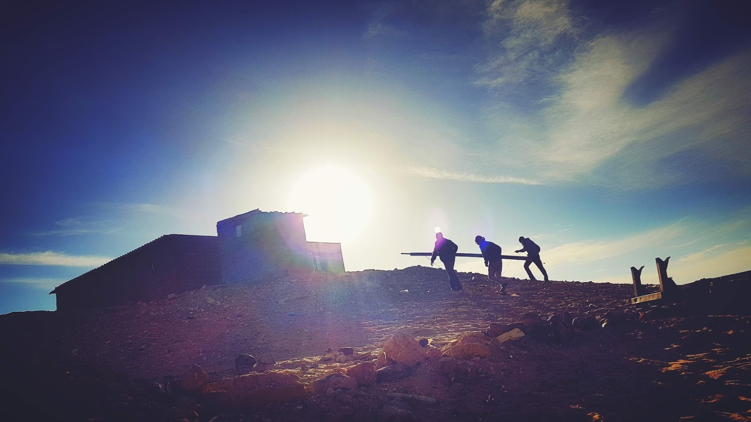 P054 Conquistando la cima.jpg