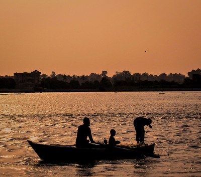R022 Generaciones en el lago Timsah