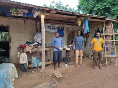 P018 Una gran llum. Santiago Enciso Morales