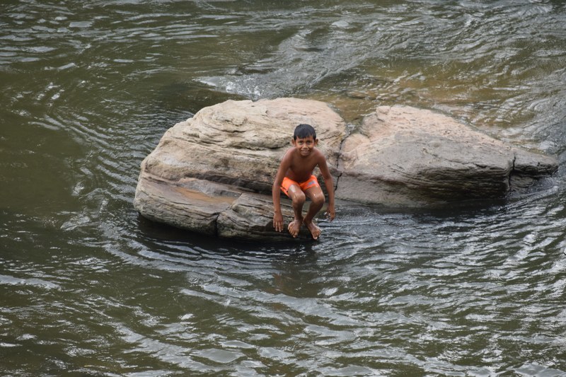 R043 Un salt al riu Socuy. Alejandro López González