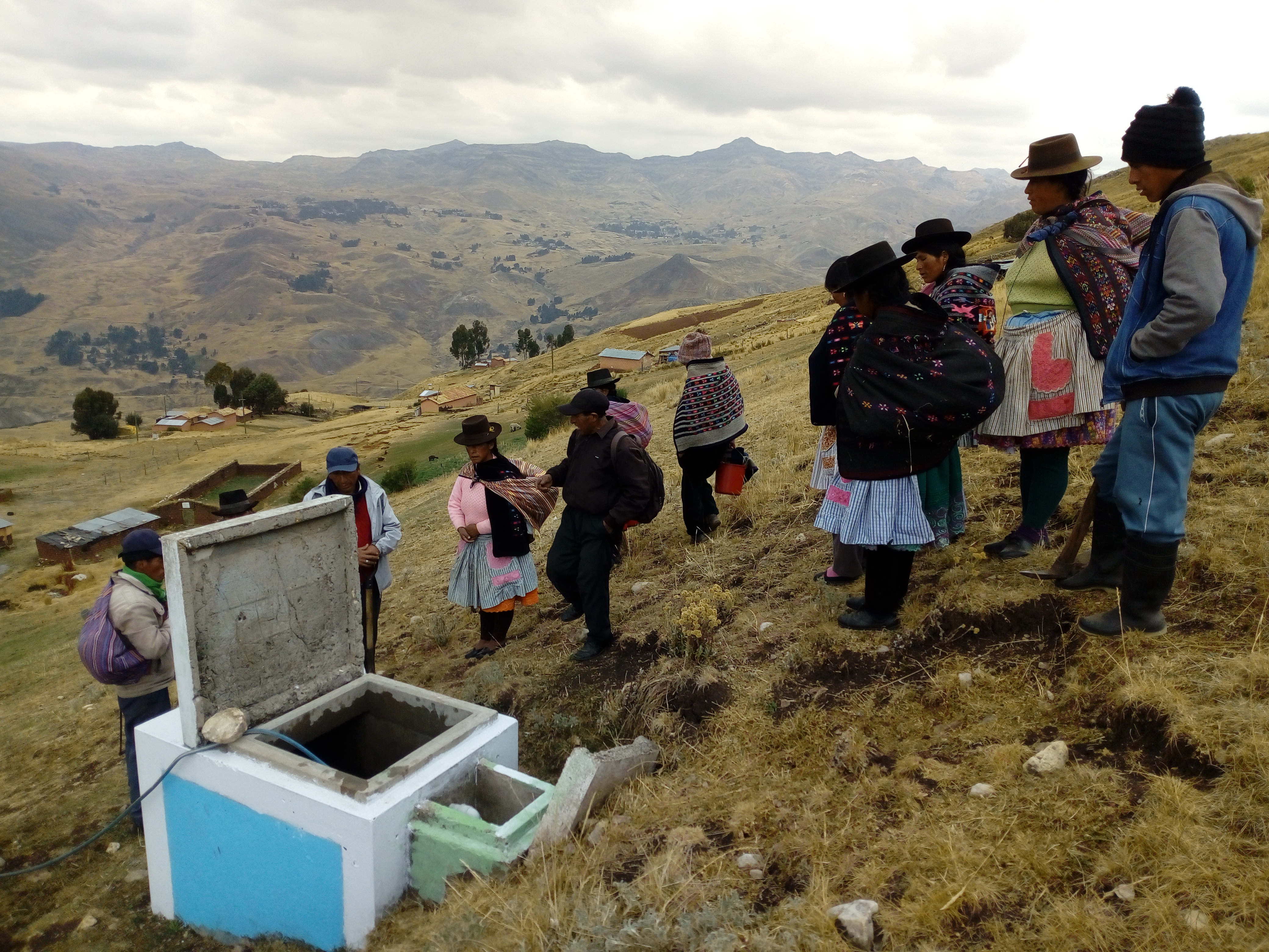 P053 Mujeres y agua. Laura Vinardell Magre