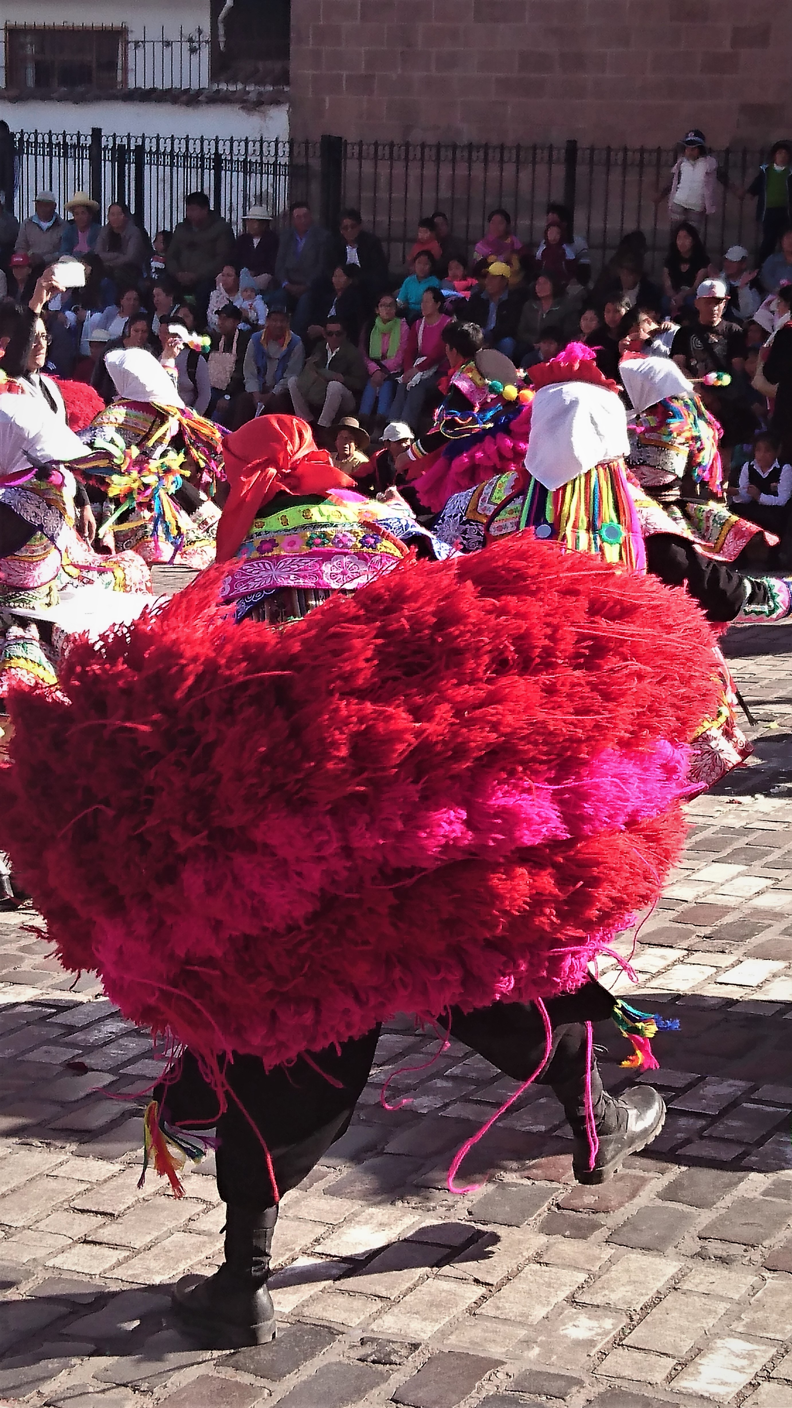 R032 Tradició, Colors i Danses. Francesc Ubach Permanyer