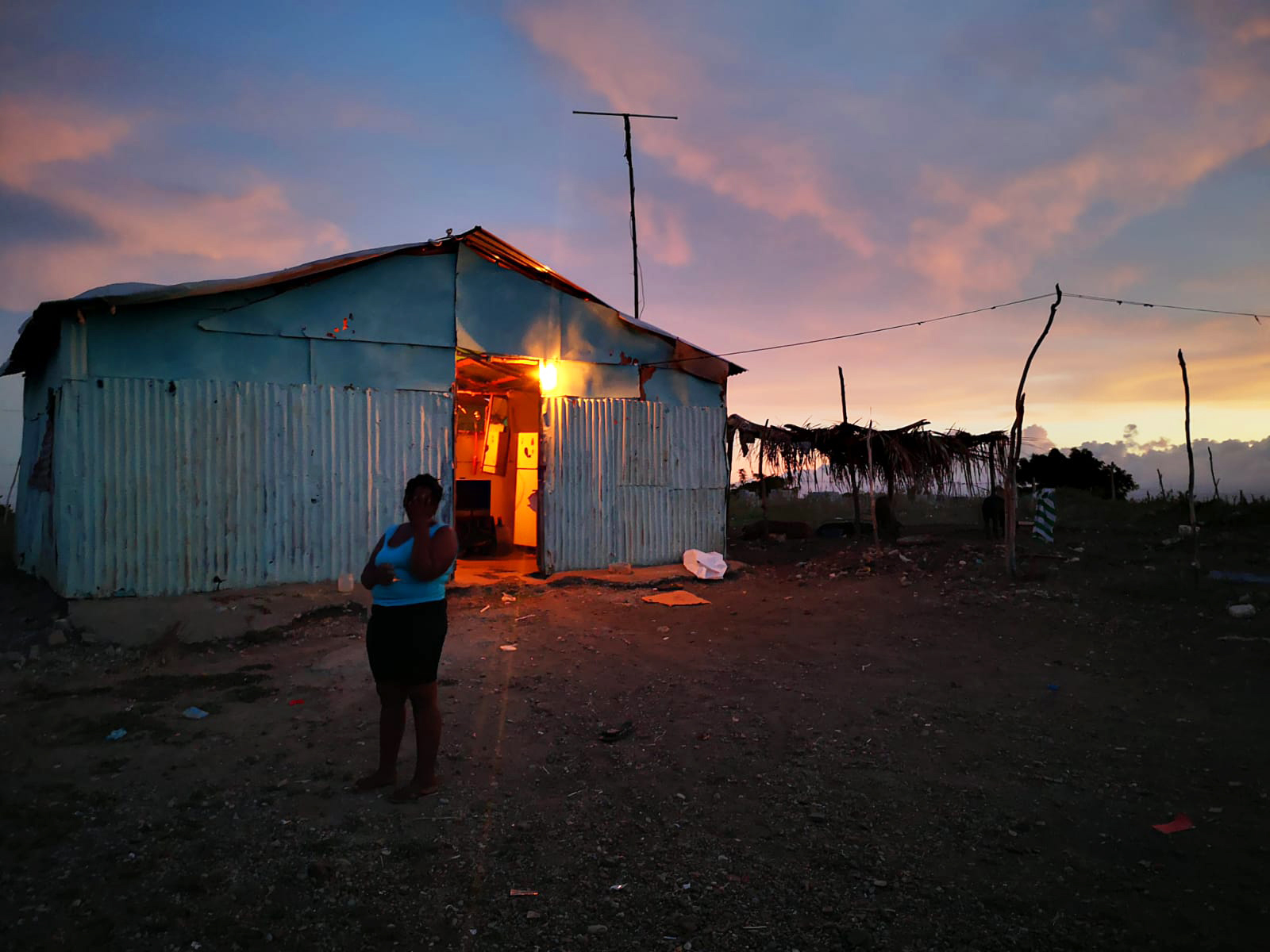 R057 Posta de sol a casa Elena. JAVIER COMADRÁN BAGARIA