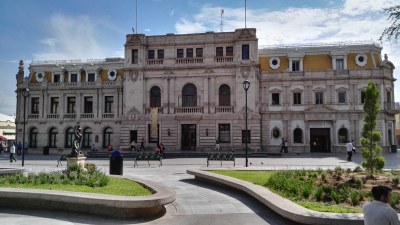 109-R Palacio Municipal: Pasado y presente de la Ciudad de Chihuahua. Miguel A. Orduño