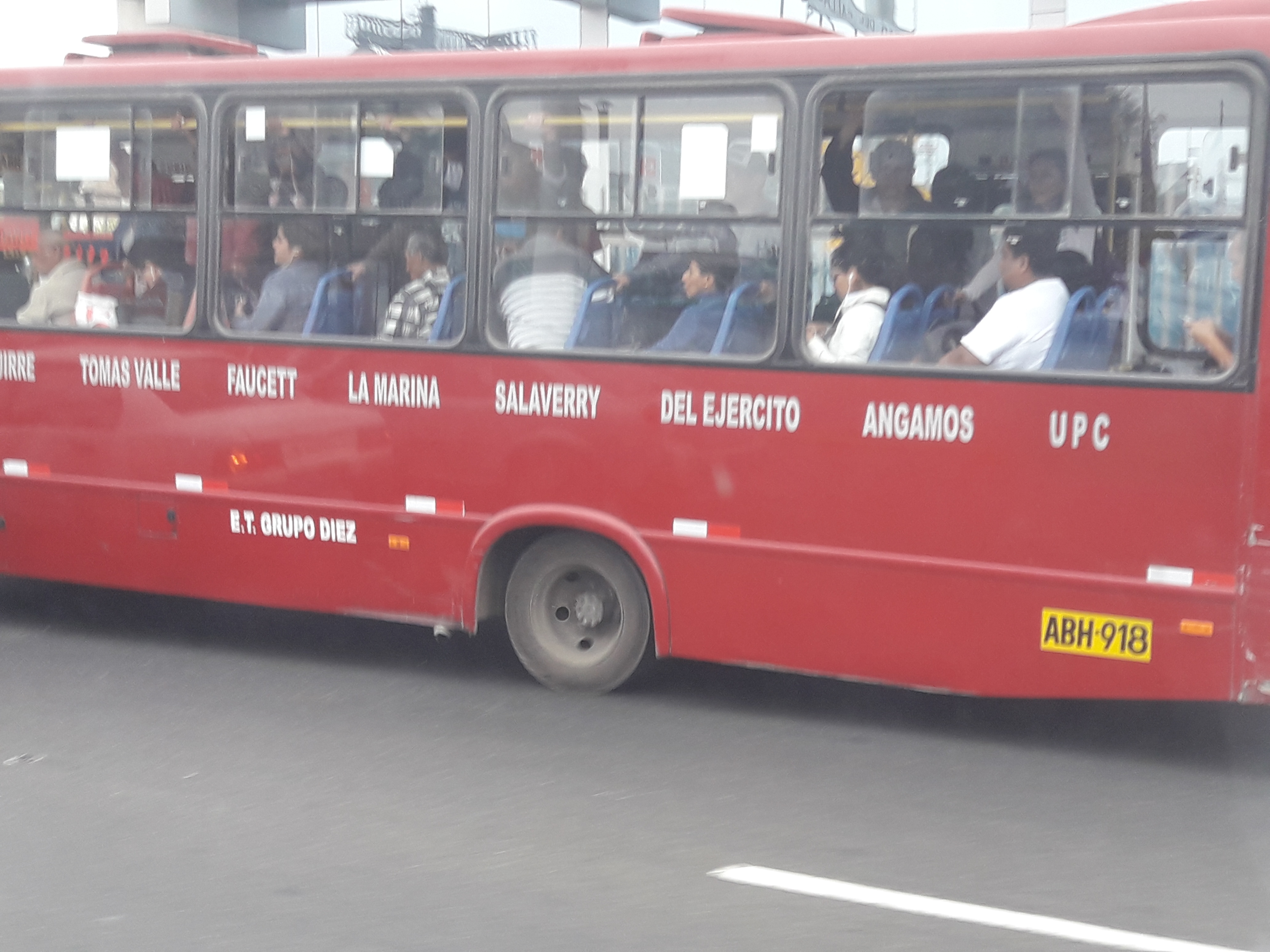 149R Bus a Lima. Teresa Yubero