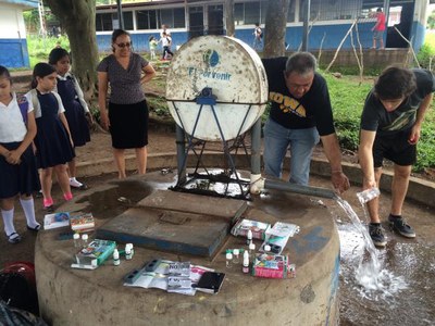Exposició "Les TIC al Desenvolupament" a l'ETSETB